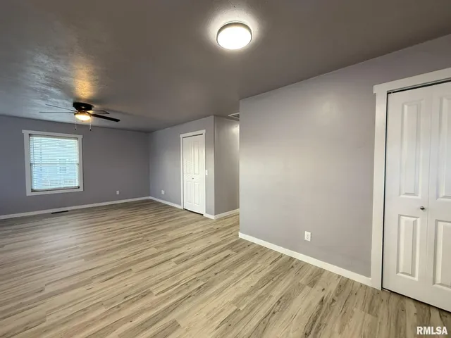 $124,900 | 1489 West Main Street, Galesburg, IL 61401