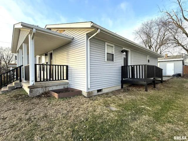 $124,900 | 1489 West Main Street, Galesburg, IL 61401