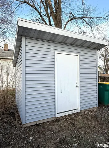 $124,900 | 1489 West Main Street, Galesburg, IL 61401