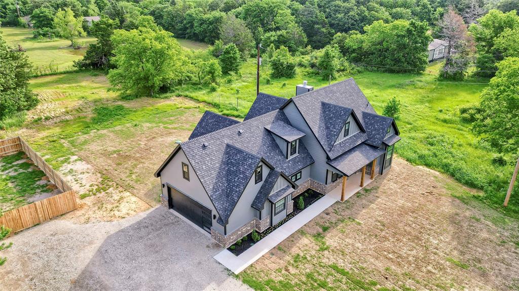 6091 Fm-1753 Denison, TX 75021 - Photo 29 of 40 a view of a backyard with sitting area