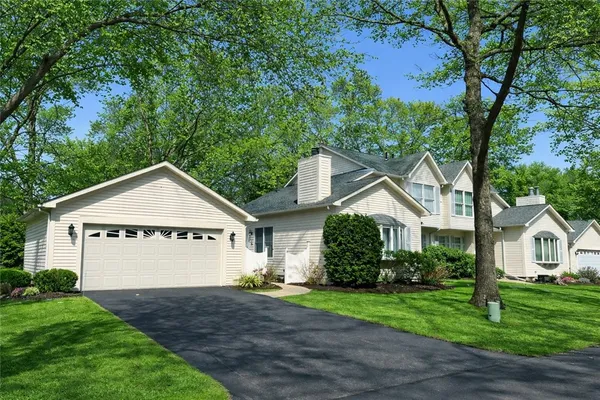 $785,000 | 510 Boston Neck Road, North Kingstown, RI 02852