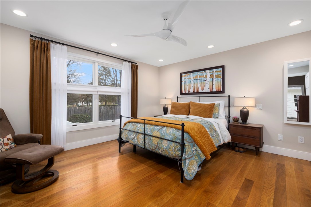 510 Boston Neck Road North Kingstown, RI 02852 - Photo 24 of 43 The primary en suite is 15'1" x 13'4".