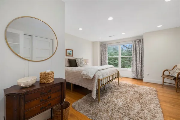 $785,000 | 510 Boston Neck Road, North Kingstown, RI 02852