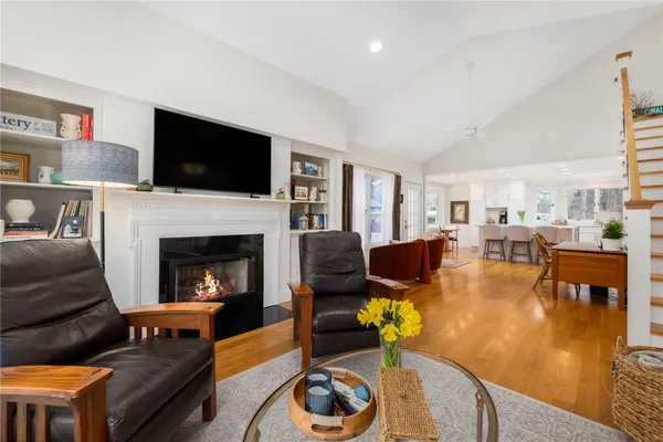 $785,000 | 510 Boston Neck Road, North Kingstown, RI 02852