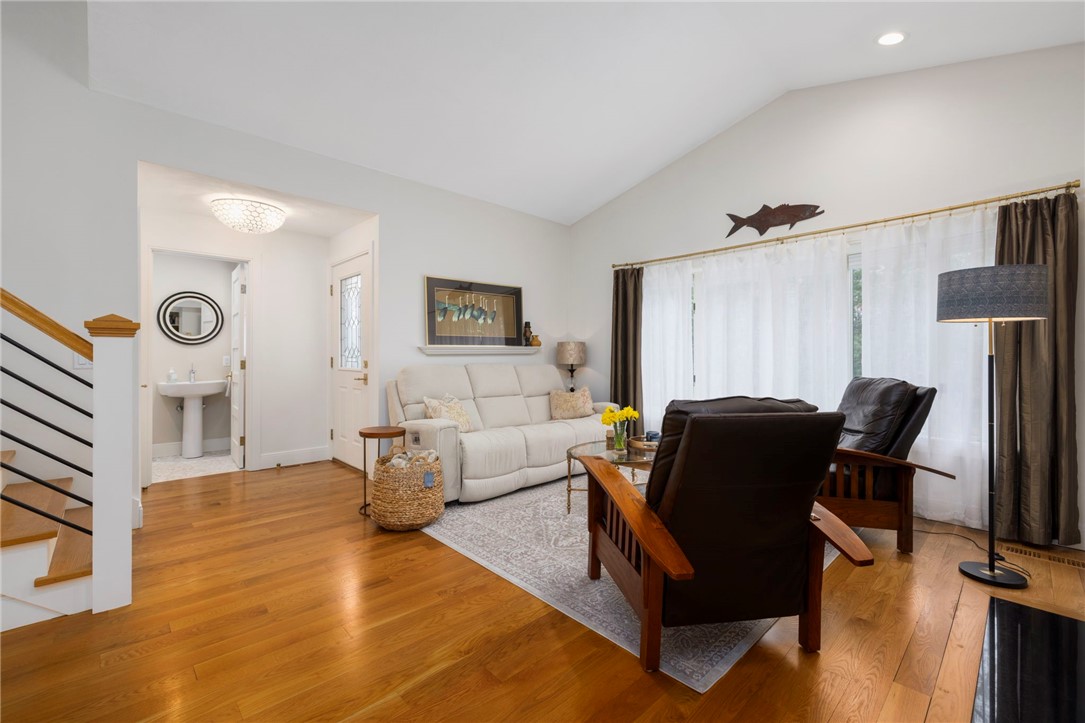 510 Boston Neck Road North Kingstown, RI 02852 - Photo 9 of 43