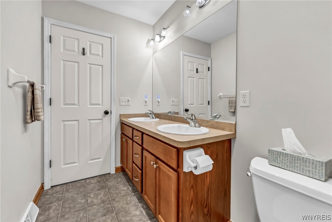 730 Borden Road Cheektowaga, NY 14227 - Photo 28 of 39