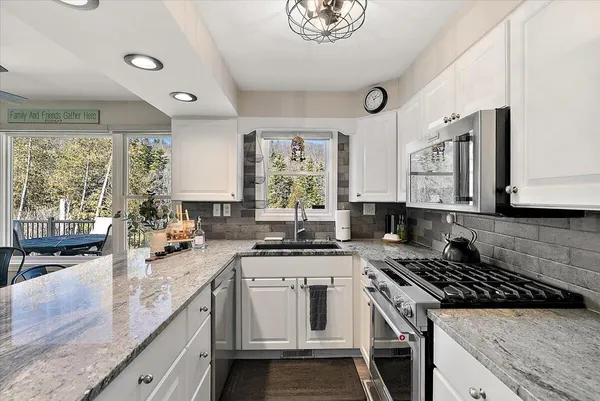 $399,900 | 6185 East Dave Street, Newaygo, MI 49337