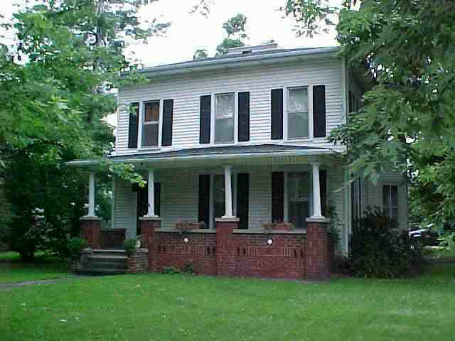 101 Wayne Street Howe, IN 46746 - Photo 1 of 9 Gallery Image 1