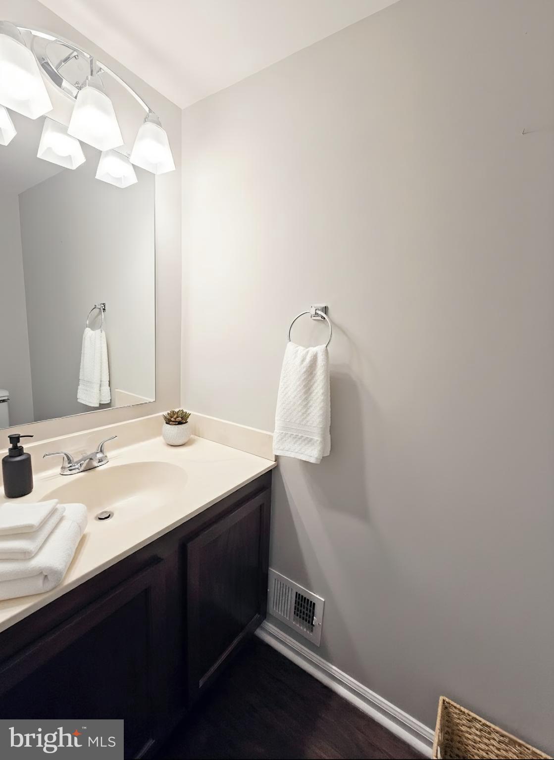 3256 Tayloe Court Herndon, VA 20171 - Photo 11 of 21