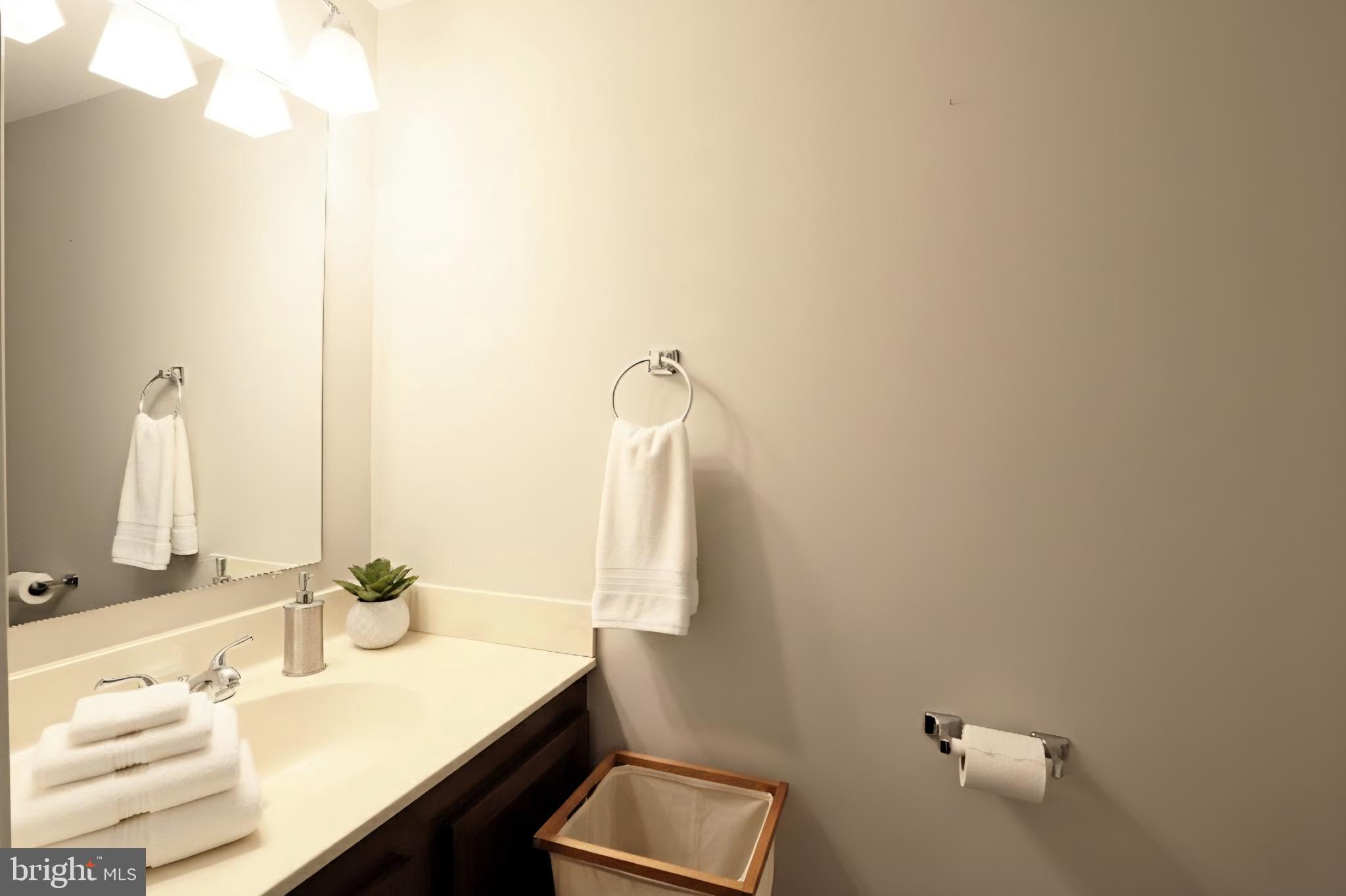 3256 Tayloe Court Herndon, VA 20171 - Photo 7 of 21