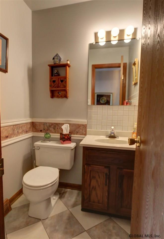 62 Denison Road Colonie, NY 12309 - Photo 7 of 25 Photo 7