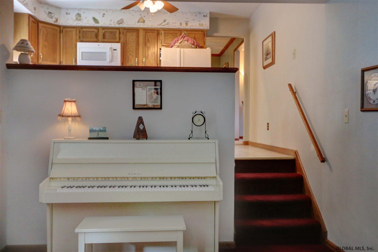 62 Denison Road Colonie, NY 12309 - Photo 9 of 25 Photo 9