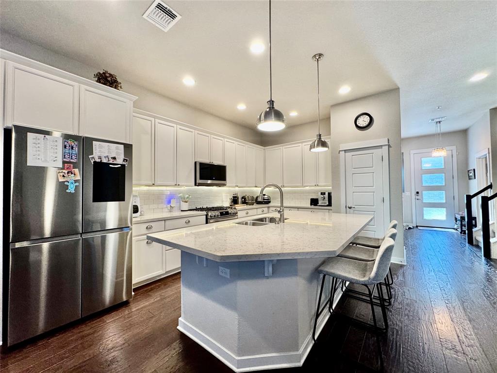 3919 Vaughan Street Austin, TX 78723 - Photo 7 of 25 Gallery Image 7