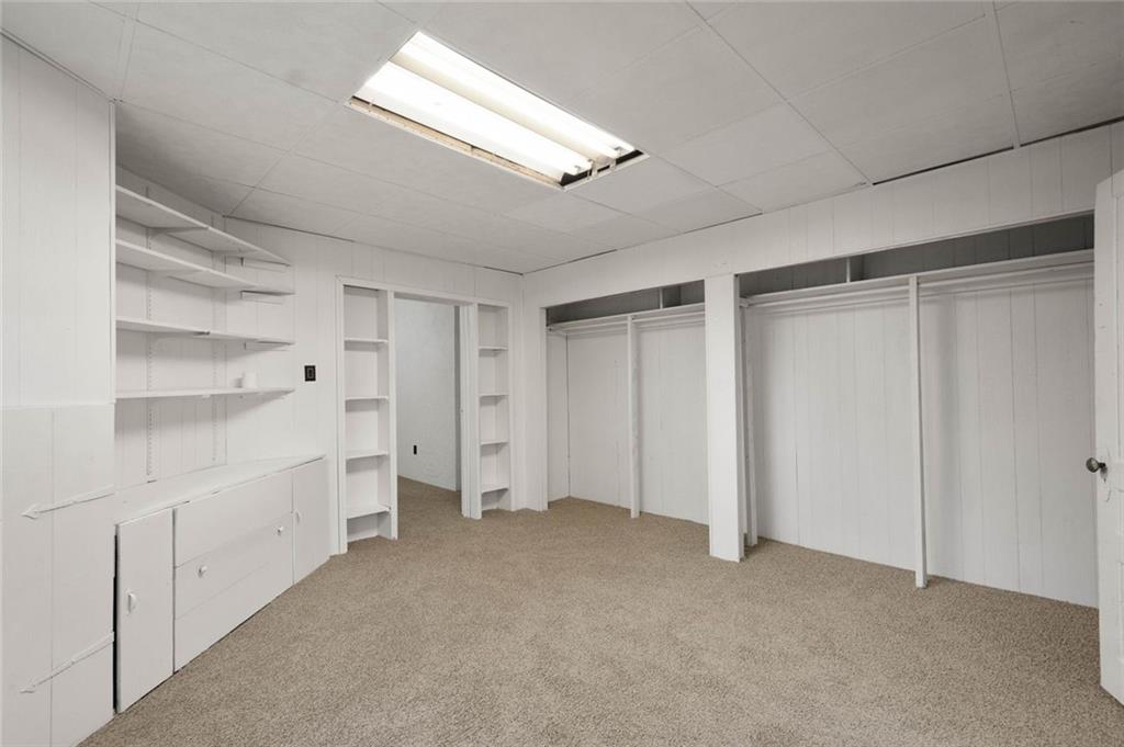 916 2nd Street McKees Rocks, PA 15136 - Photo 14 of 26 a view of an empty room