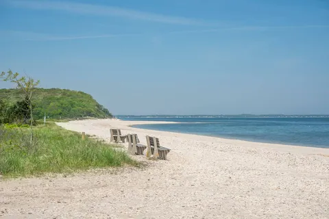 $750,000 | 13 Bittersweet Avenue, Hampton Bays, NY 11946