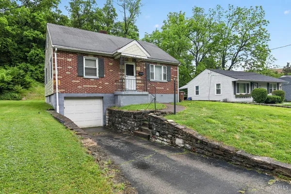 $149,900 | 218 Ridgeway Road, Cincinnati, OH 45216