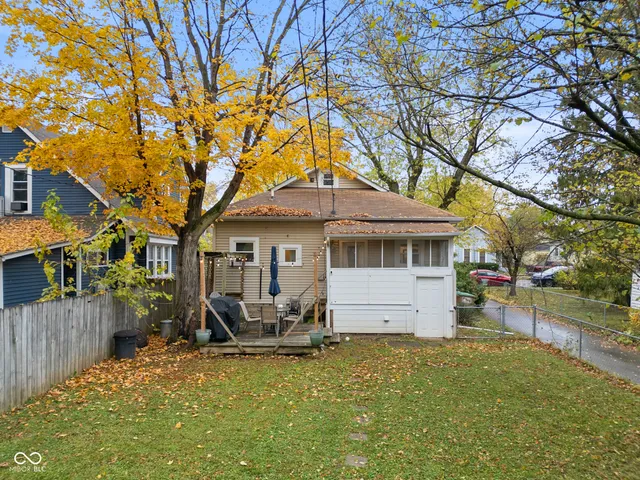 $244,900 | 1620 Lafayette Avenue, Columbus, IN 47201