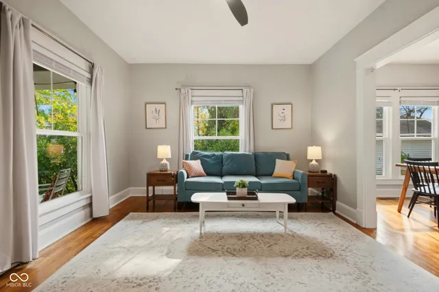 $244,900 | 1620 Lafayette Avenue, Columbus, IN 47201