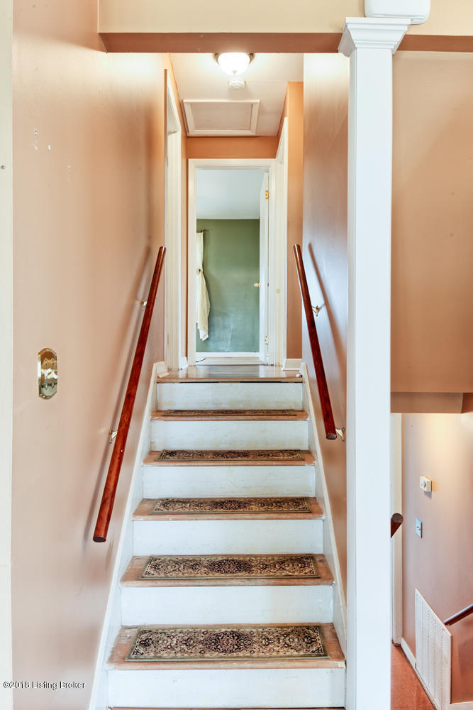 7208 Woolrich Road Louisville, KY 40222 - Photo 13 of 42 Stairway
