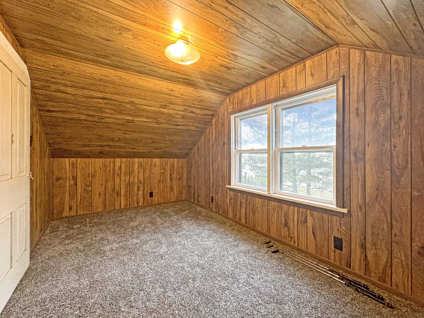 2289 North AYP Road Freeport, IL 61032 - Photo 42 of 52 an empty room with windows