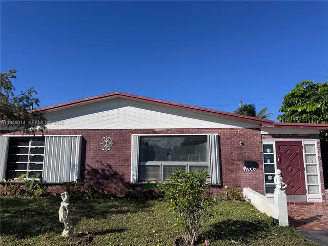 $5,500 | 1706 North 45th Avenue, Unit 1, Hollywood, FL 33021