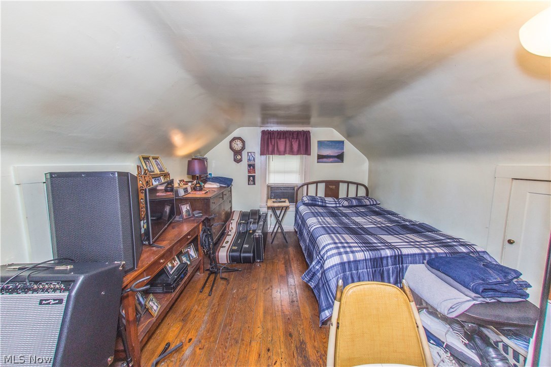 2813 2nd Street Northwest Canton, OH 44708 - Photo 27 of 33 UNIT #4 STUDIO SPACE IN STUDIO UNIT
