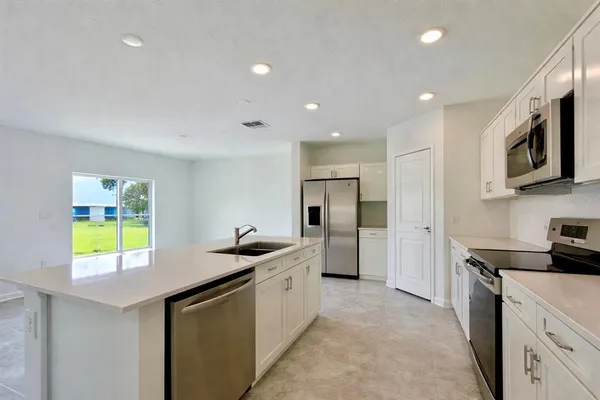 $2,100 | 1727 Foreman Road, Eagle Lake, FL 33839