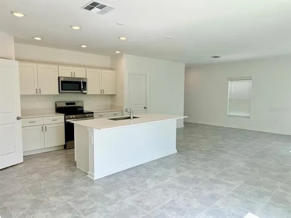 $2,100 | 1727 Foreman Road, Eagle Lake, FL 33839