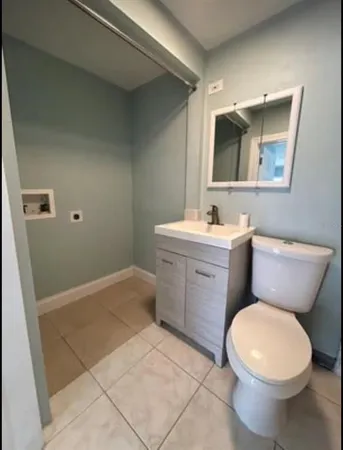 $1,200 | 2216 Webber Street, Unit B, Sarasota, FL 34239
