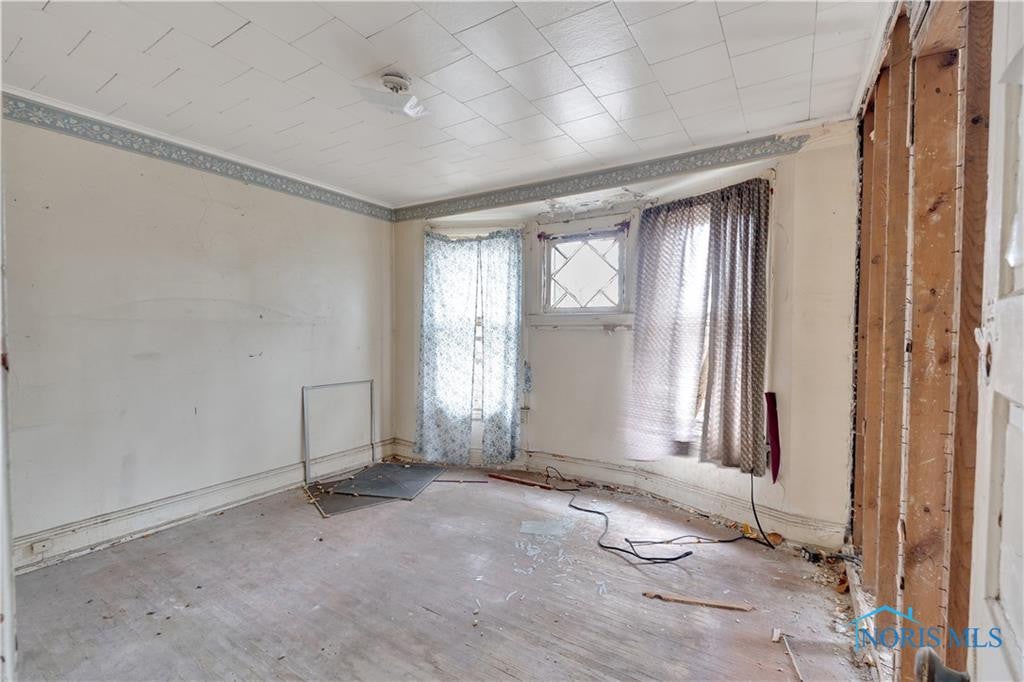 127 Rockingham Street Toledo, OH 43610 - Photo 2 of 6 Gallery Image 2