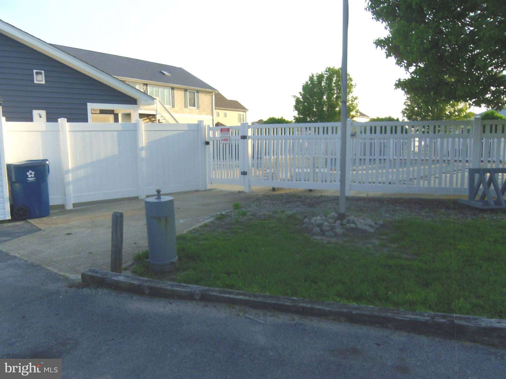 38844 Old Lighthouse Road Selbyville, DE 19975 - Photo 26 of 32 Pool entrance