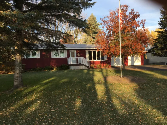 $252,500 | 109 Stephen Drive Northeast, Fertile, MN 56540