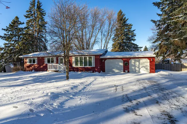 $252,500 | 109 Stephen Drive Northeast, Fertile, MN 56540