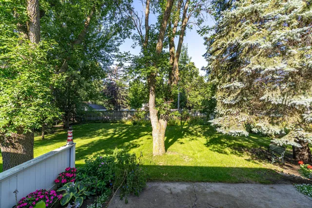 $252,500 | 109 Stephen Drive Northeast, Fertile, MN 56540