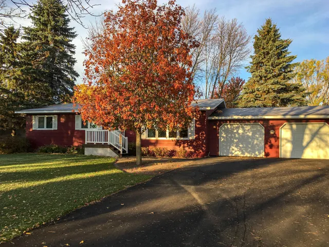 $252,500 | 109 Stephen Drive Northeast, Fertile, MN 56540