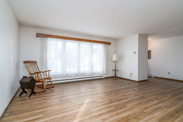 $252,500 | 109 Stephen Drive Northeast, Fertile, MN 56540