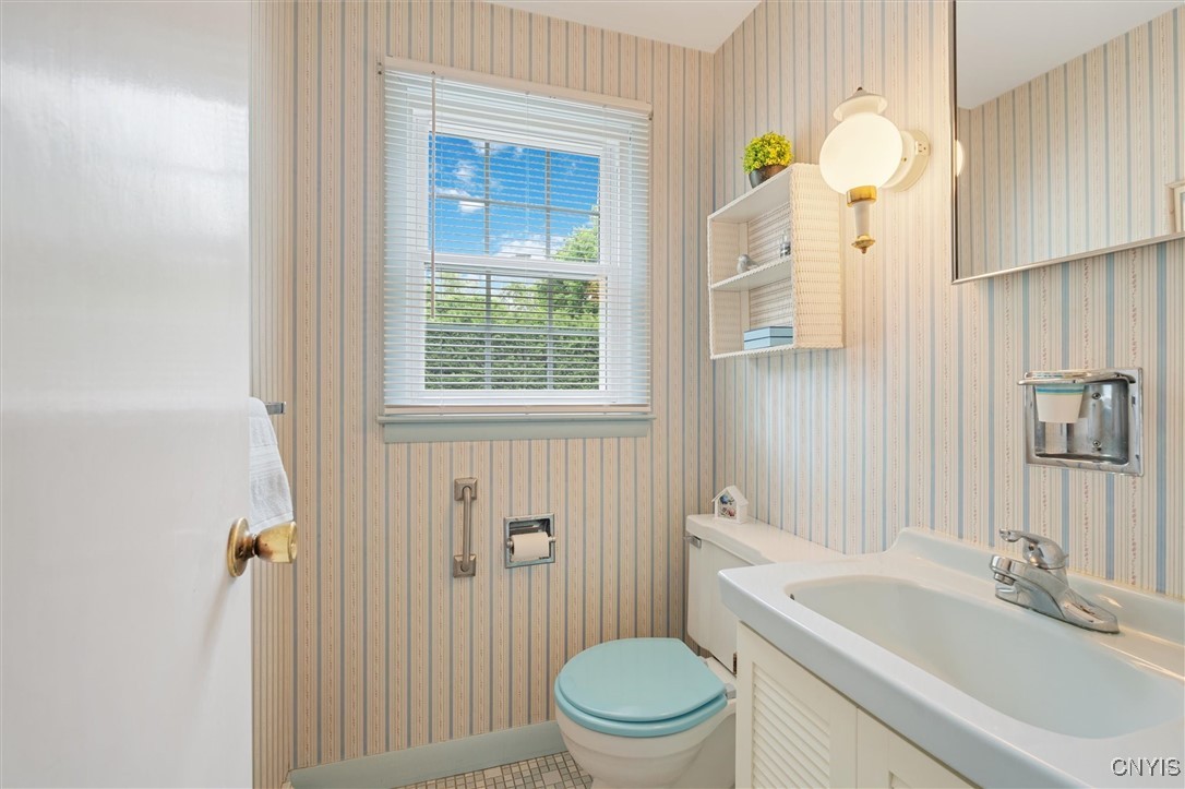 104 Hillside Way Camillus, NY 13031 - Photo 11 of 26