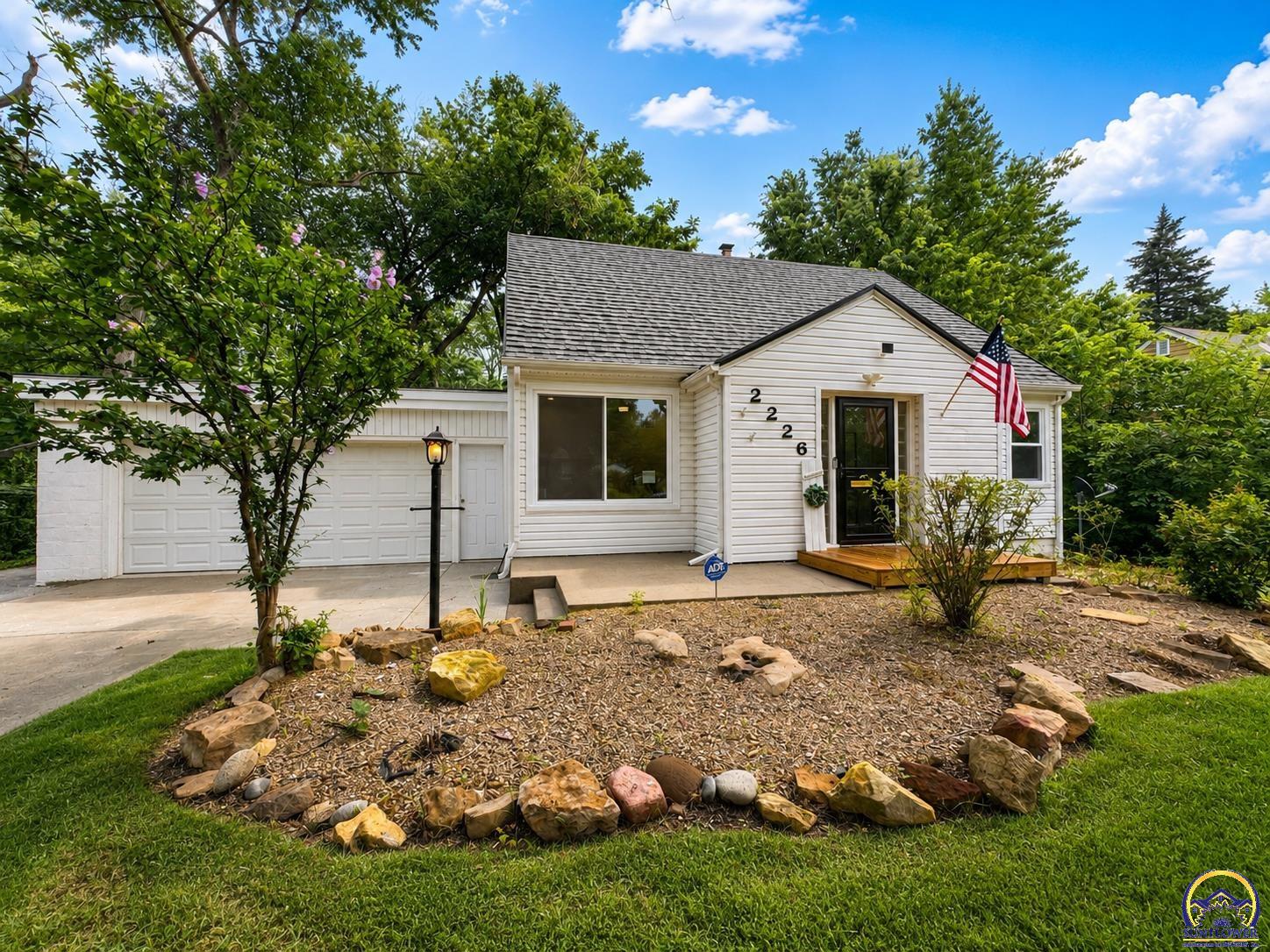 2226 Southwest Burnett Road Topeka, KS 66614 - Photo 1 of 32