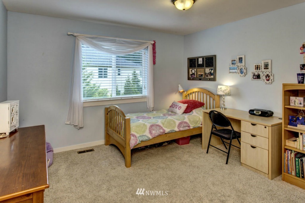 21819 31st Drive Southeast Bothell, WA 98021 - Photo 16 of 22 Gallery Image 16