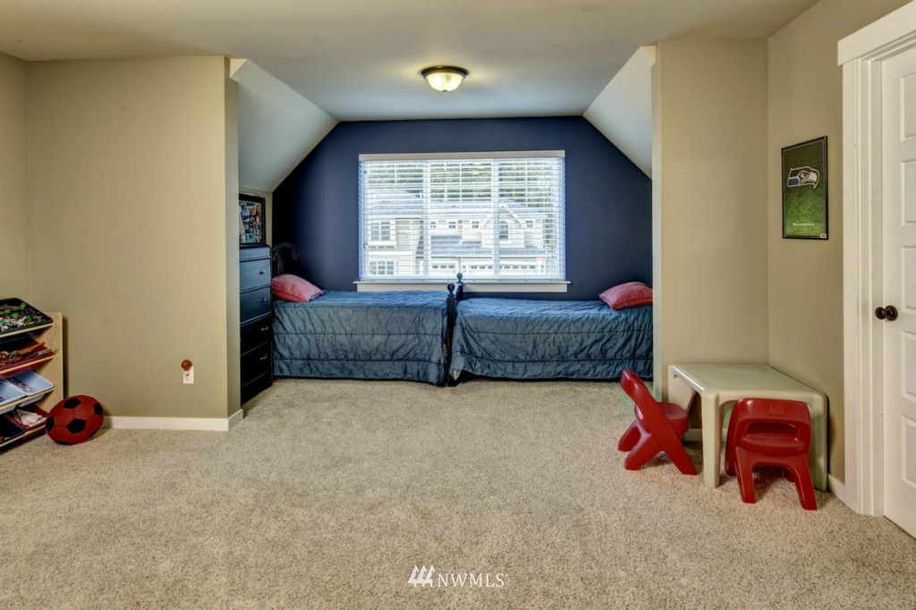 21819 31st Drive Southeast Bothell, WA 98021 - Photo 18 of 22 Gallery Image 18