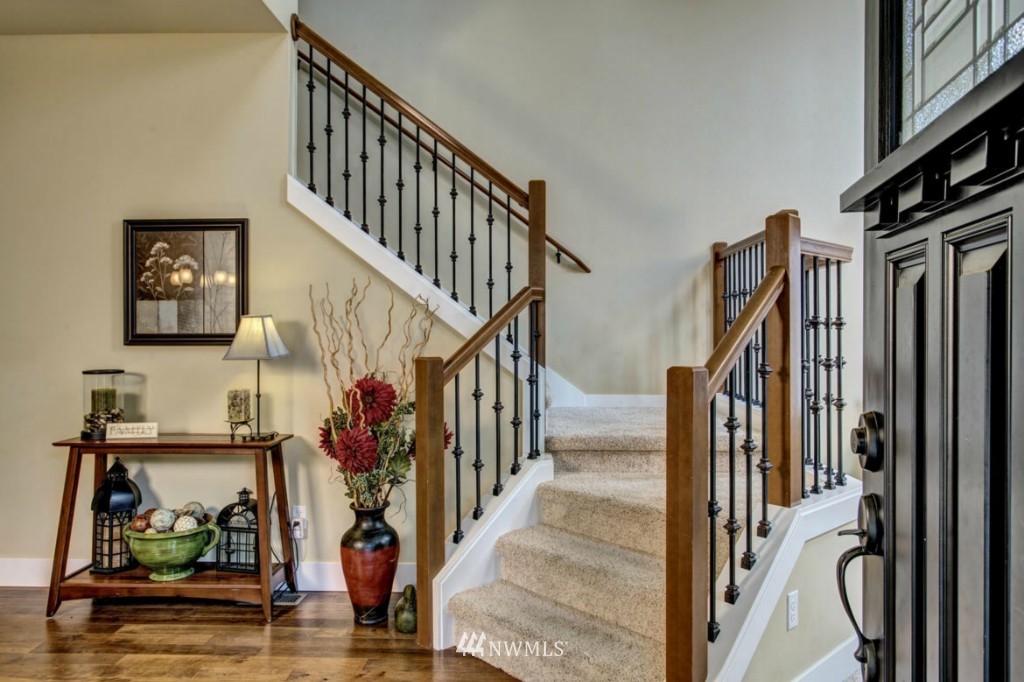 21819 31st Drive Southeast Bothell, WA 98021 - Photo 3 of 22 Gallery Image 3