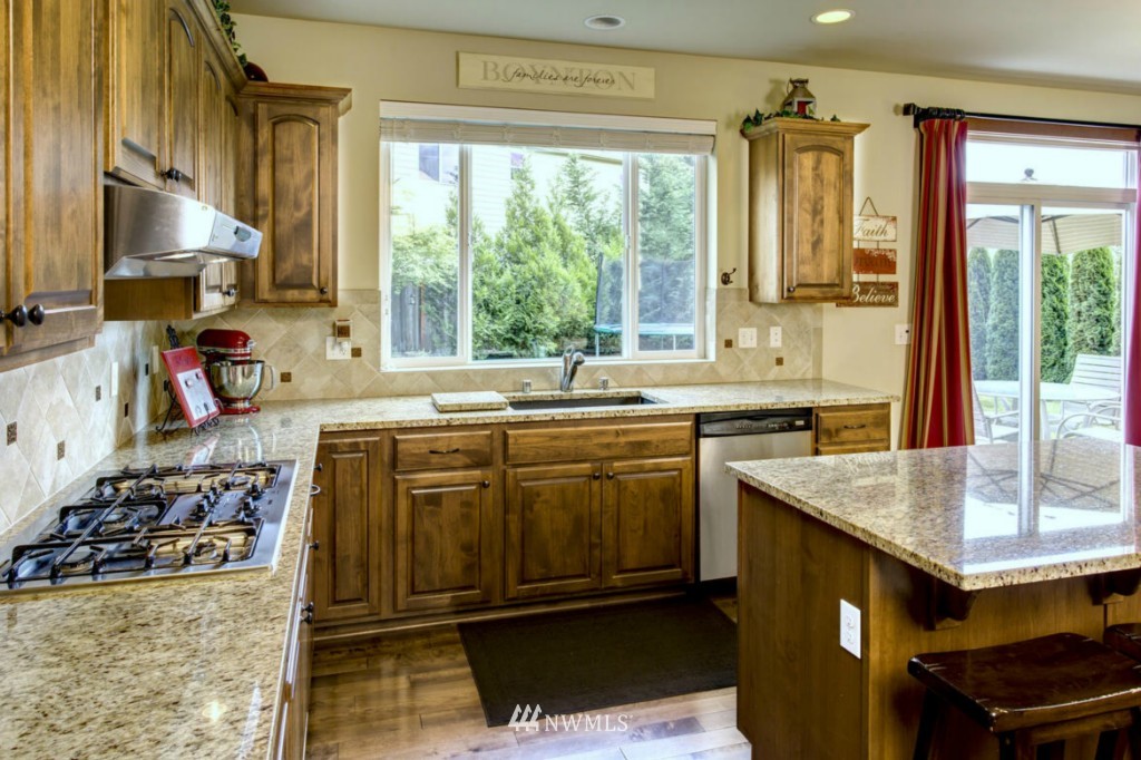 21819 31st Drive Southeast Bothell, WA 98021 - Photo 7 of 22 Gallery Image 7