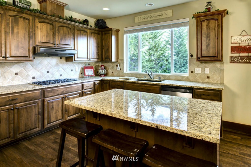 21819 31st Drive Southeast Bothell, WA 98021 - Photo 8 of 22 Gallery Image 8