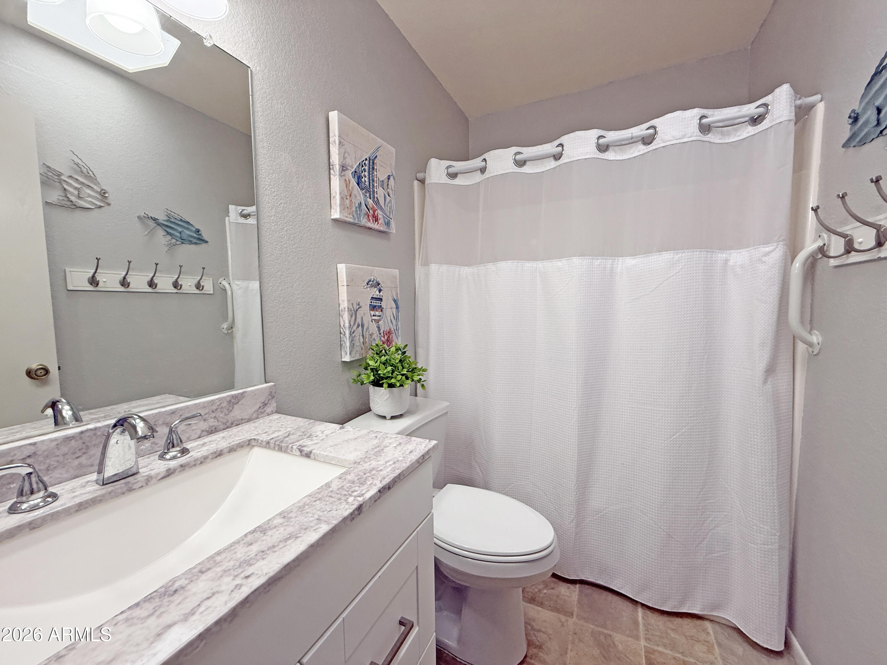 14300 West Bell Road, Unit 48 Surprise, AZ 85374 - Photo 7 of 20 48_Guest_Bath