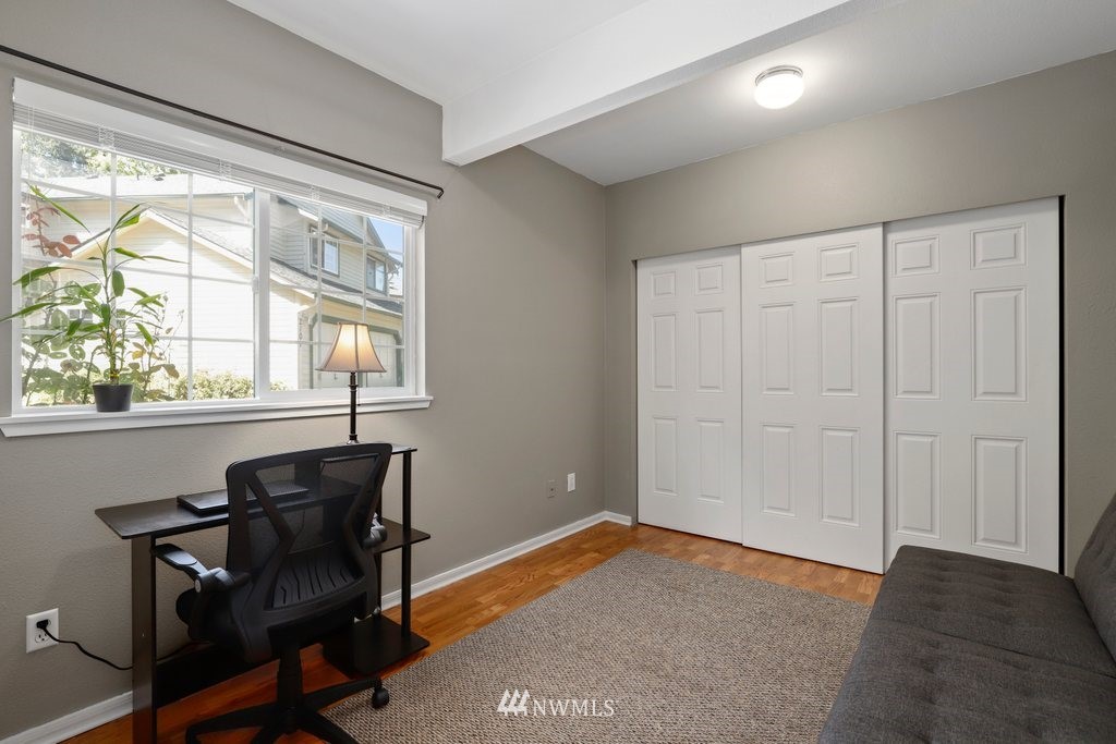 2102 186th Place Southeast Bothell, WA 98012 - Photo 5 of 31 a view of a livingroom with furniture and a window