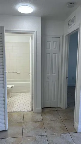 $1,800 | 1250 Southeast 28th Court, Unit 203, Homestead, FL 33035