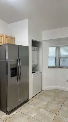 a view of entryway with front door