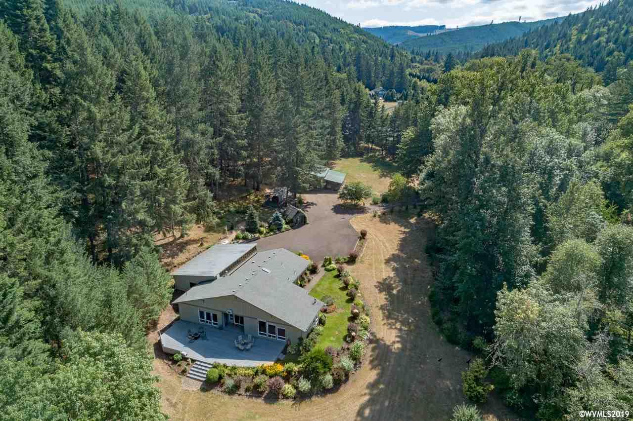 17486 Brown Road Dallas, OR 97338 - Photo 3 of 37