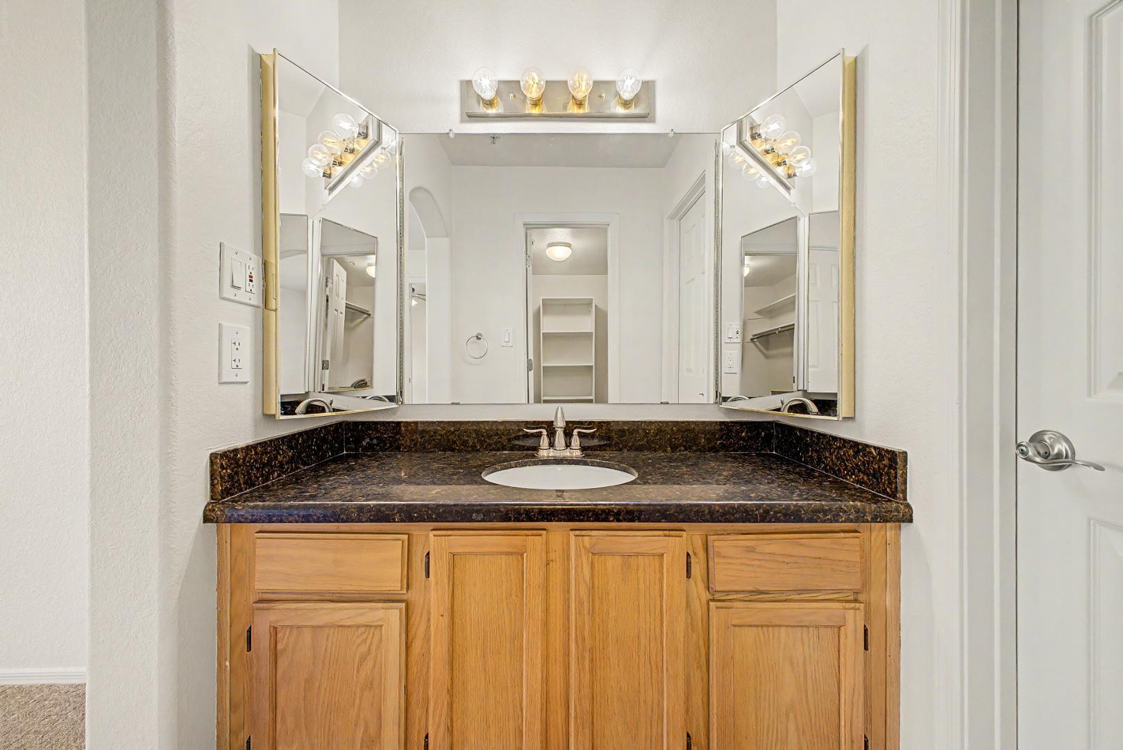 6885 East Cochise Road, Unit 108 Paradise Valley, AZ 85253 - Photo 24 of 40 Photo #24