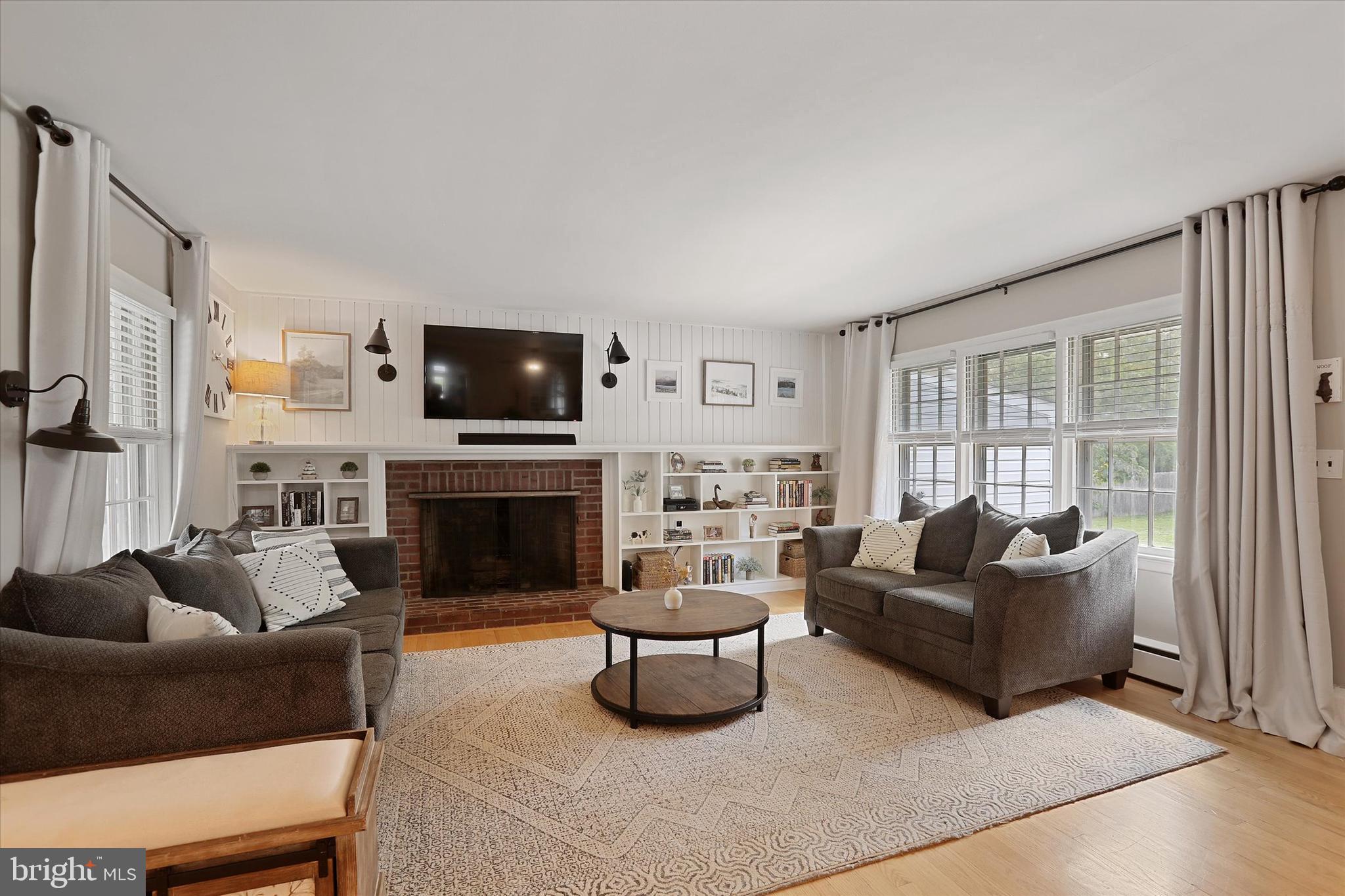 26 Dublin Road Pennington, NJ 08534 - Photo 2 of 31